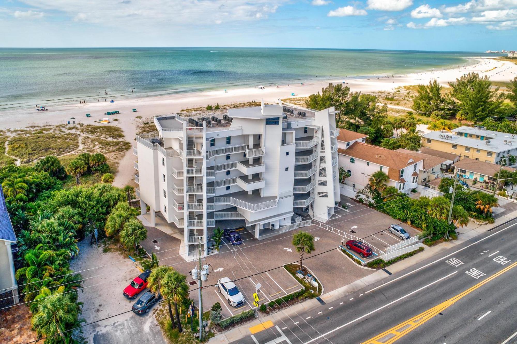 Villa Oceana 202 West St. Pete Beach Exterior foto