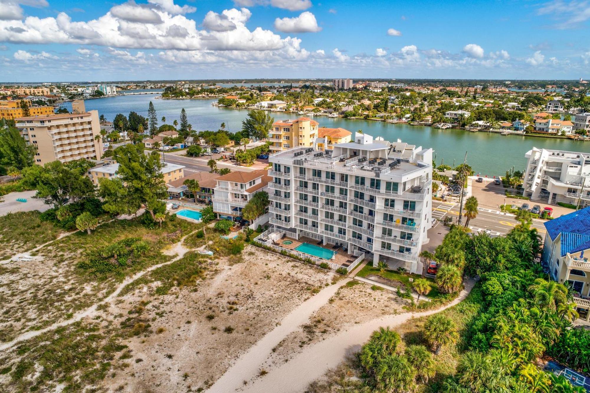 Villa Oceana 202 West St. Pete Beach Exterior foto