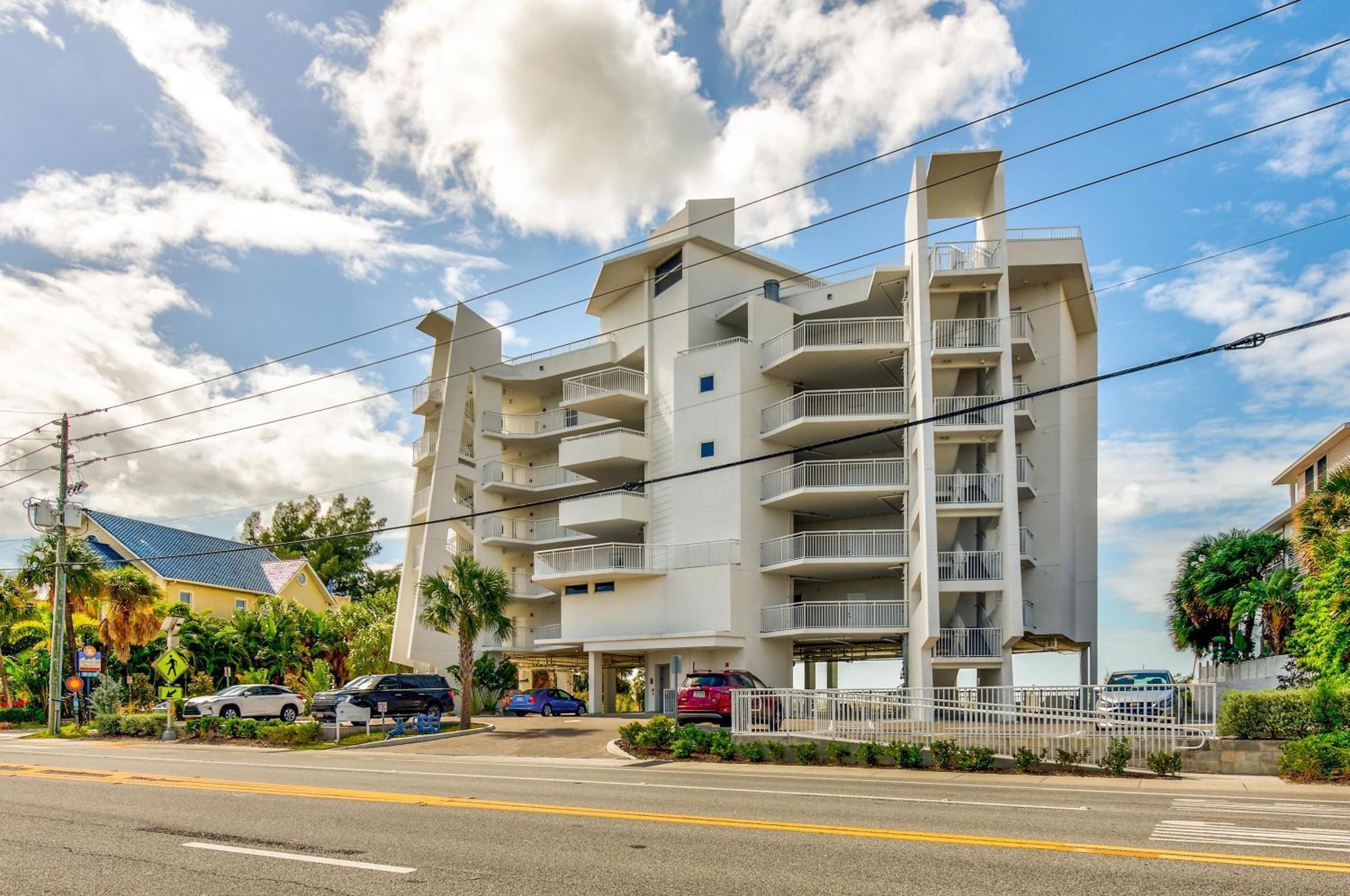 Villa Oceana 202 West St. Pete Beach Exterior foto