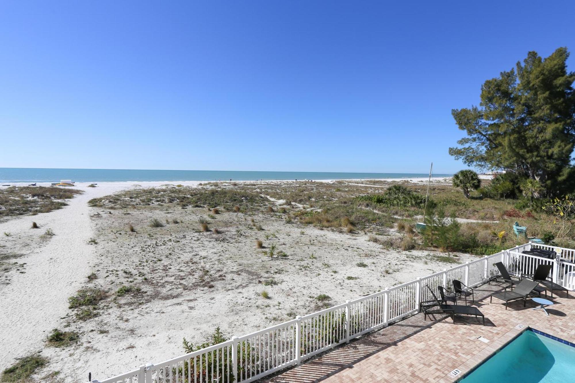 Villa Oceana 202 West St. Pete Beach Exterior foto